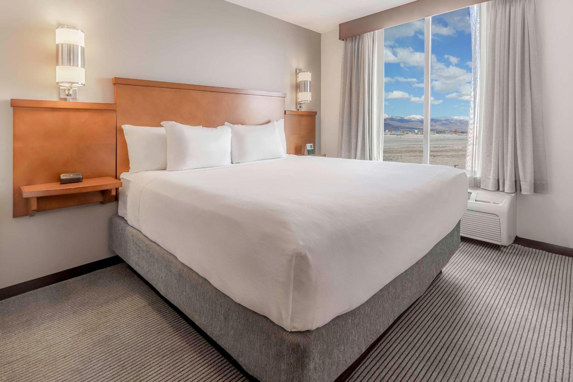 Hyatt Place Salt Lake City Airport Екстер'єр фото